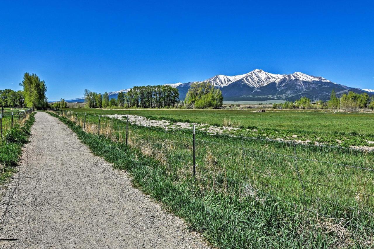 Ranch-Style Retreat In Downtown Buena Vista! Villa Bagian luar foto